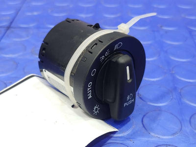 2017 Dodge Grand Caravan Headlight Switch (Dash Mtd)