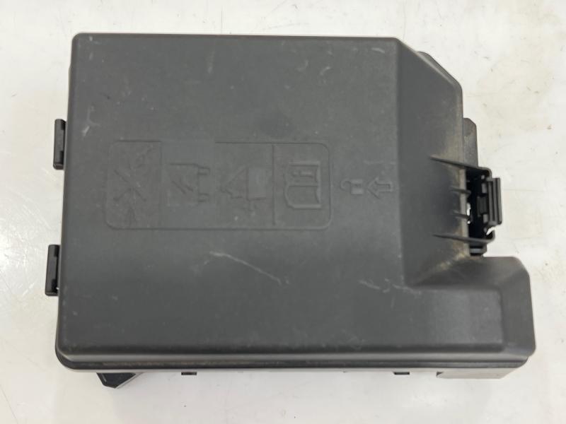 2021 Chevrolet Trailblazer Engine Fuse Box