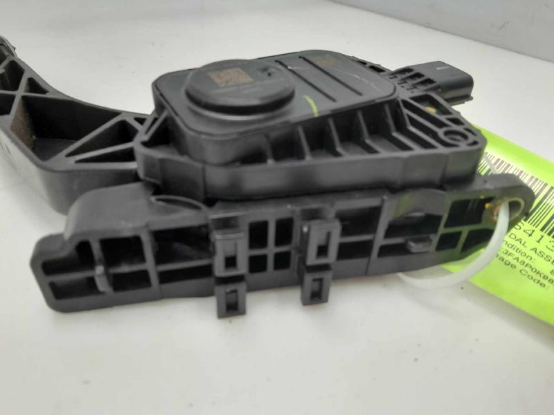 2013 - 2019 Ford Fusion Accelerator Pedal Assembly OEM DG9C-9F836-CA