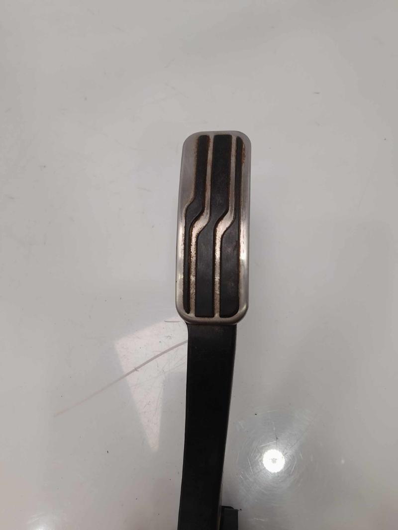 2013 - 2019 Ford Fusion Accelerator Pedal Assembly OEM DG9C-9F836-CA