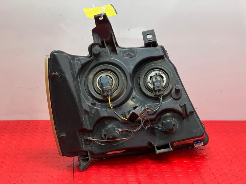 2008 Chevrolet Suburban Headlamp Assembly