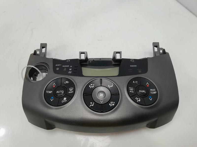 2011 Toyota RAV4 Heater A/C Control