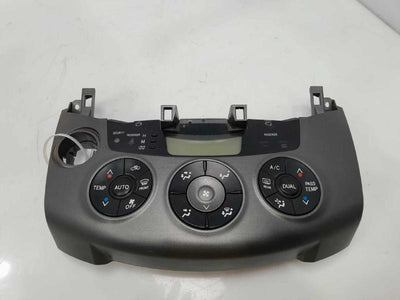2011 Toyota RAV4 Heater A/C Control