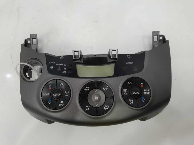2011 Toyota RAV4 Heater A/C Control