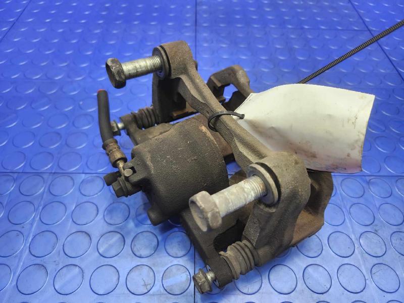 2017 Nissan Maxima Caliper