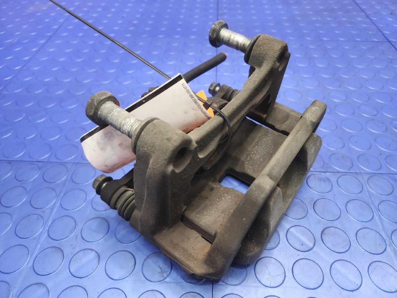 2017 Nissan Maxima Caliper