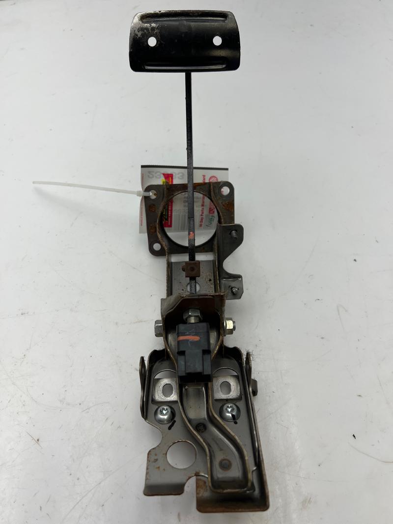2005 - 2009 Subaru Legacy Outback Brake Pedal Assembly OEM