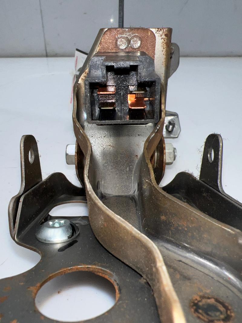 2005 - 2009 Subaru Legacy Outback Brake Pedal Assembly OEM