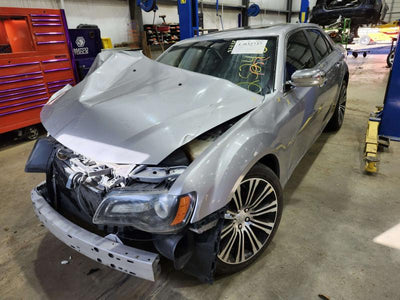 2013 Chrysler 300 Front Door Latch