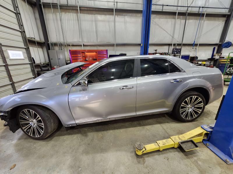 2013 Chrysler 300 Center Pillar