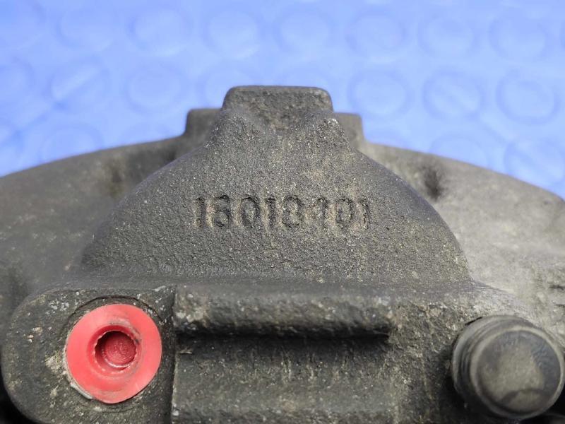 2009 Volkswagen Routan Caliper
