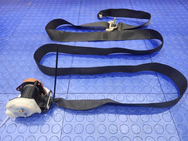 2015 Nissan Rogue 2nd Row Rear Seat Belt Retractor Right Passenger Side Black OEM 888444BA9A,RH