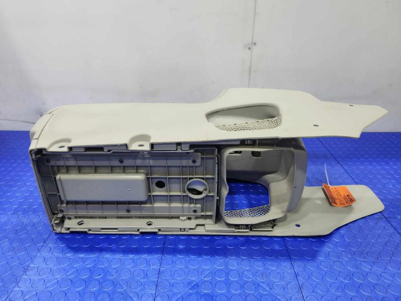 2017 Dodge Grand Caravan Front Console