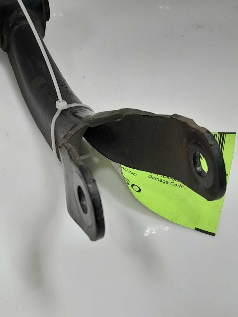 2014 - 2022 Jeep Cherokee Rear Upper Control Arm Left or Right Side OEM 68207620AA,RH