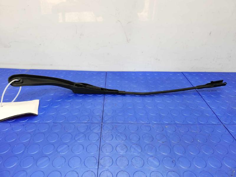 2014 BMW 228i Wiper Arm