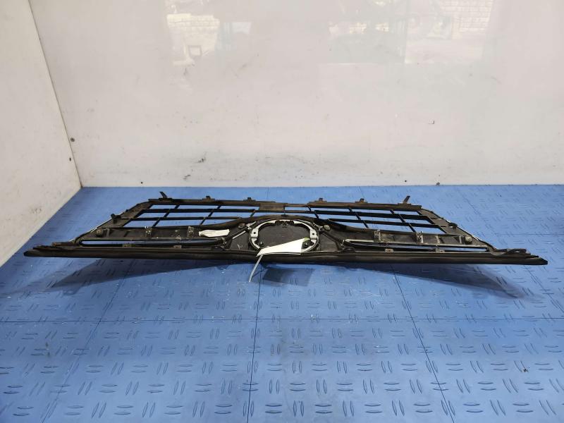 2013 Toyota Camry Grille