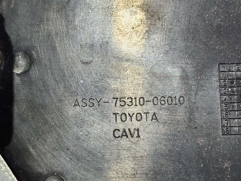 2013 Toyota Camry Grille