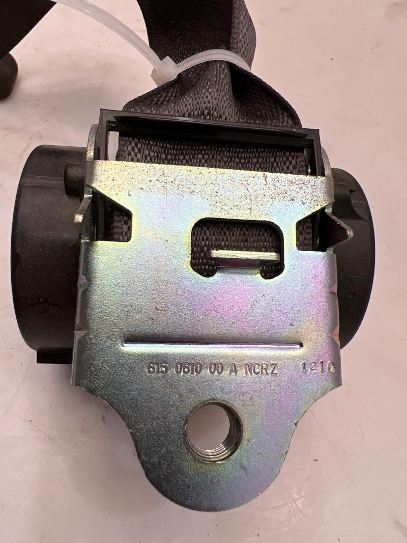 2015 Buick Verano Rear Seat Belt