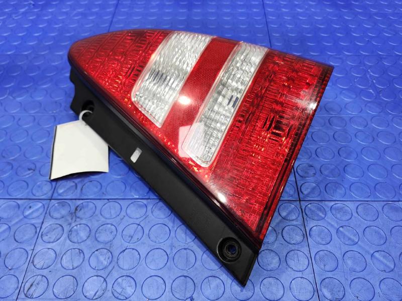 2004 Subaru Forester Tail Light Assembly