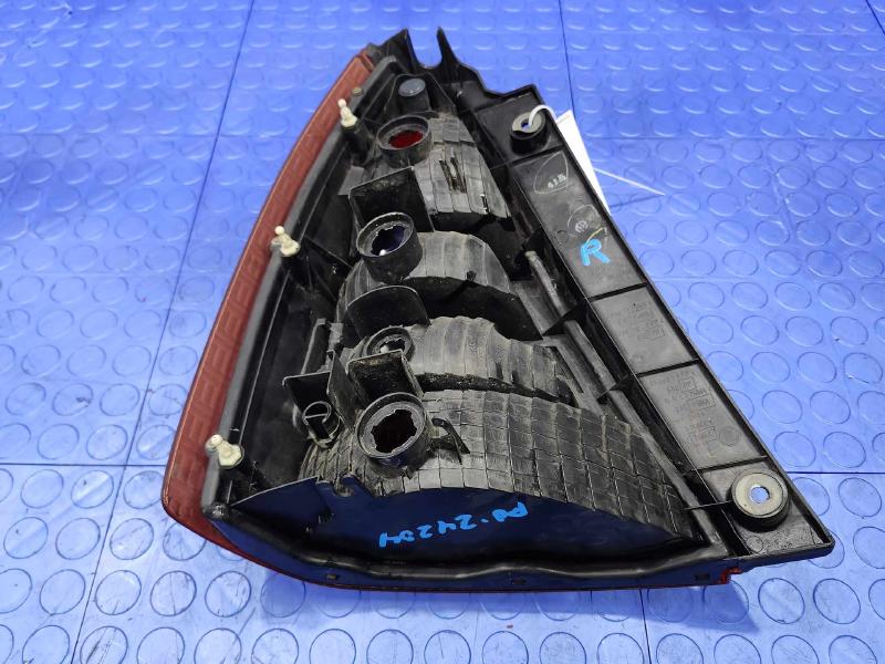 2004 Subaru Forester Tail Light Assembly