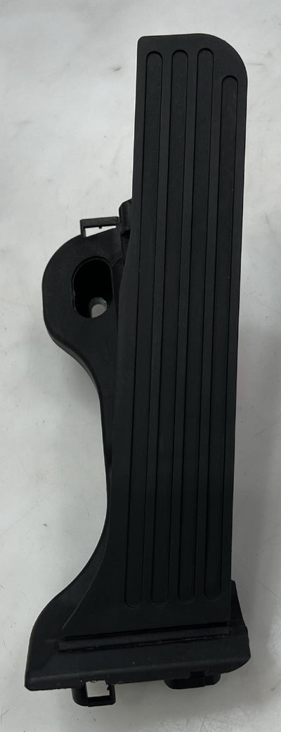 2012 Volkswagen Passat Pedal Assembly