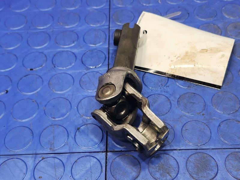 2018-2020 Buick Regal Lower Steering Intermediate Shaft Genuine OEM 84389437