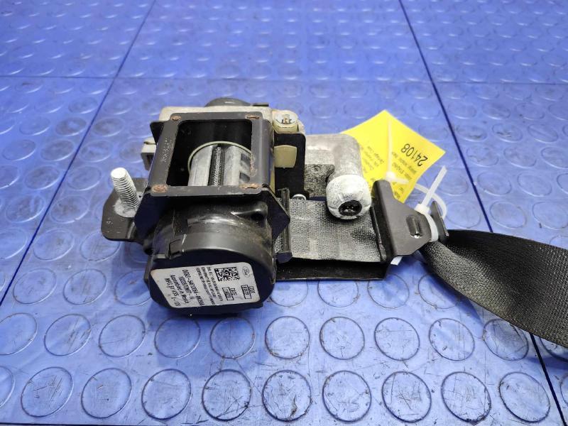2014 Ford Fusion Front Seat Belt