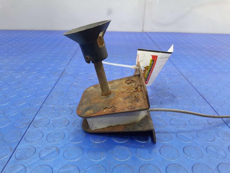 2000-2006 Toyota Tundra Spare Tire Hanger Carrier Assembly OEM 519000C060