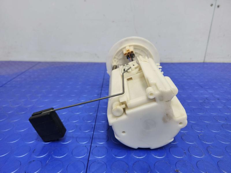 2004-2006 Lexus RX330 Fuel Pump Assembly Replaces OEM Part 232210A050