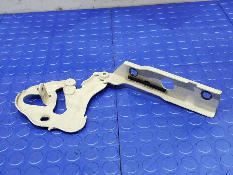 2018 Audi Q7 Hood Hinge