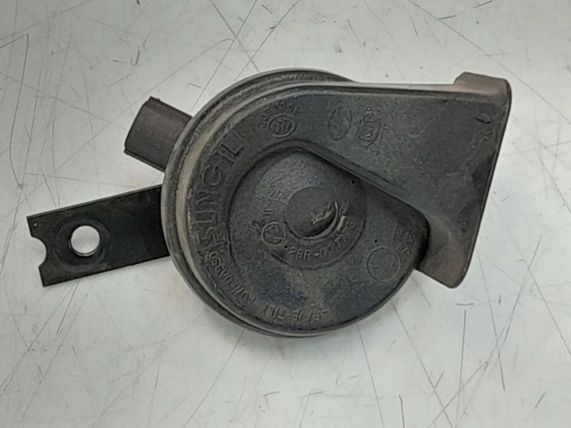 2009 - 2014 Hyundai Genesis Sedan Low Note Horn Assembly OEM 966103M000