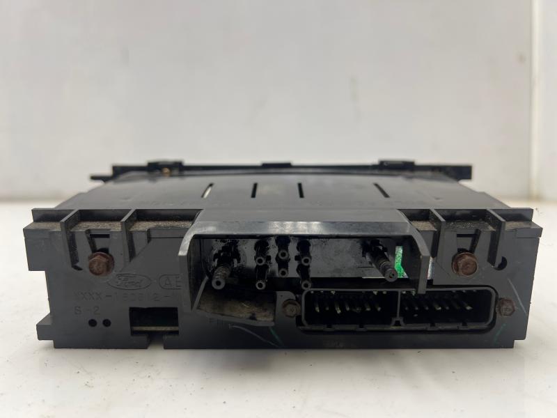 2002 Lincoln Navigator Heater A/C Control