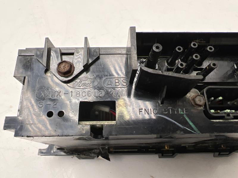 2002 Lincoln Navigator Heater A/C Control