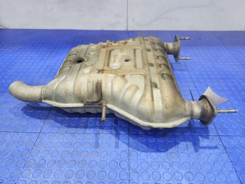 2014-2020 Jeep Grand Cherokee 3.6L Center Intermediate Exhaust Muffler OEM 68276641AB
