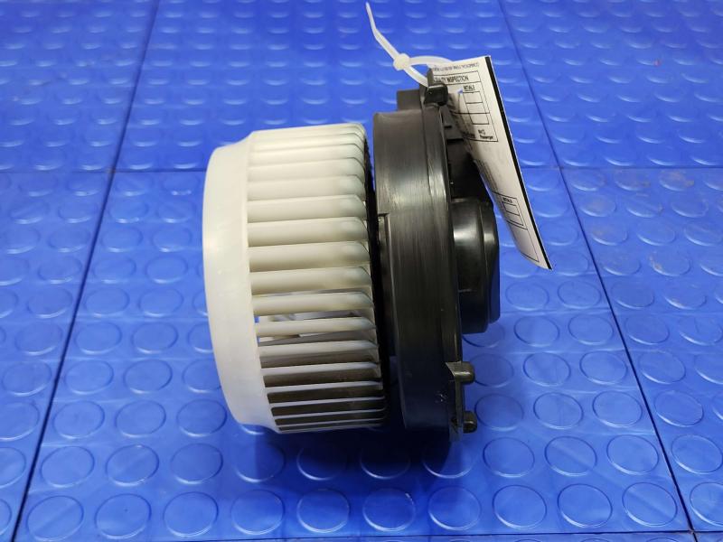 2015 Toyota Prius Blower Motor