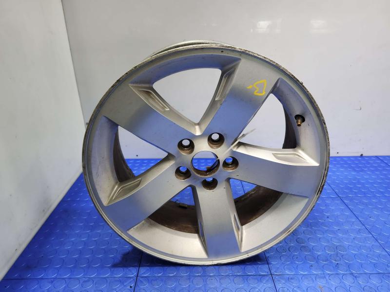 2010 Dodge Challenger Wheel