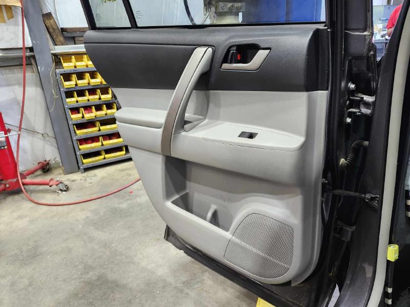 2010 Toyota Highlander Rear Door Trim Panel Left Driver Side Gray OEM 676400E191B0,LH
