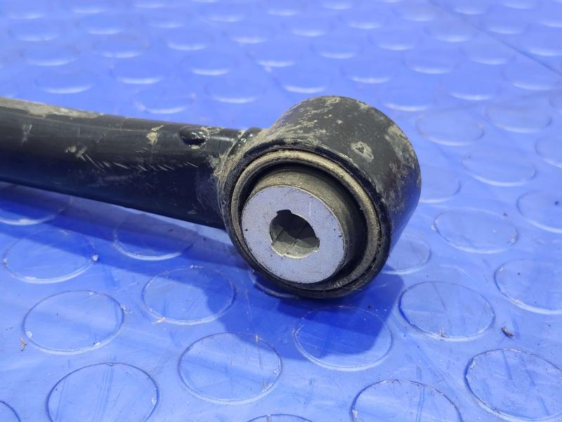 2020 Jeep Renegade Lower Control Arm Rr