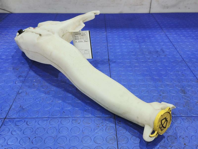 2012 Jeep Grand Cherokee Washer Bottle