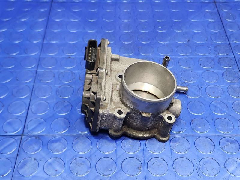 2013 Toyota Prius Throttle Body/Valve Assy