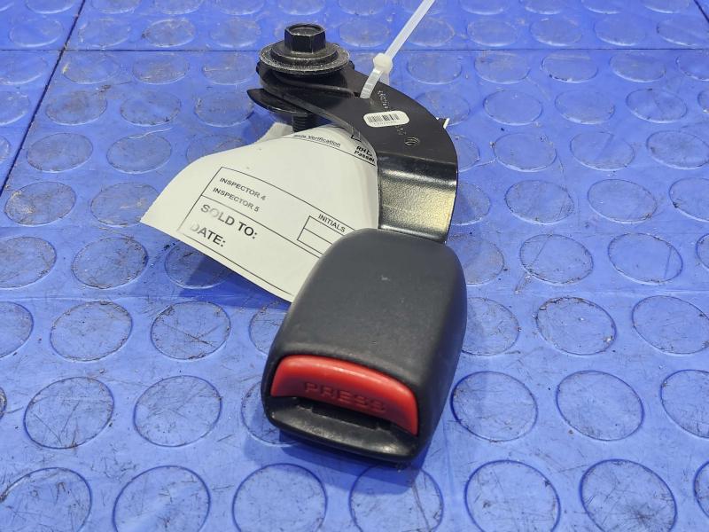2011 Honda Pilot Rear Seat Belt