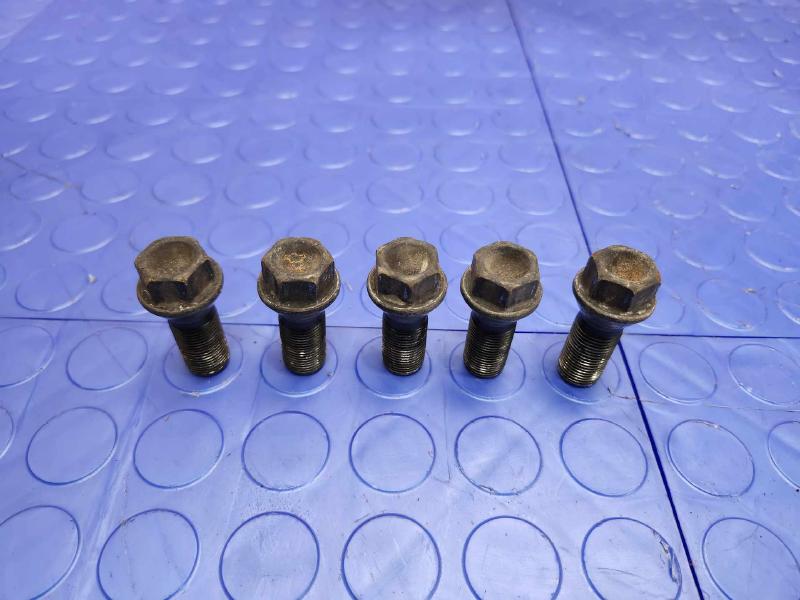 2014 BMW 228i Lug Nuts