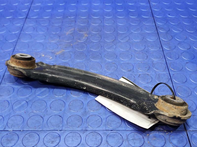 2014 Chrysler 300 Upper Control Arm Rear