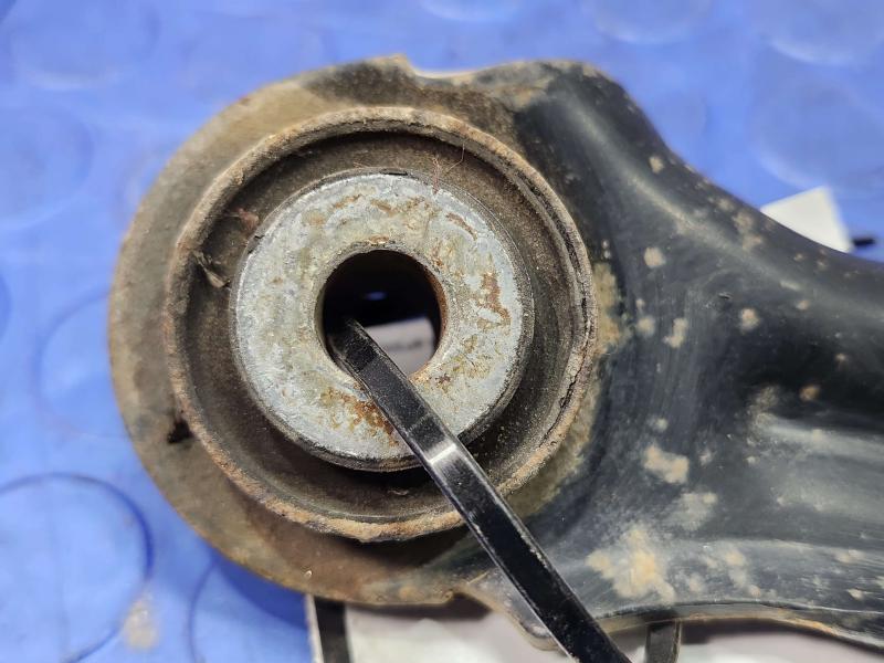 2014 Chrysler 300 Upper Control Arm Rear