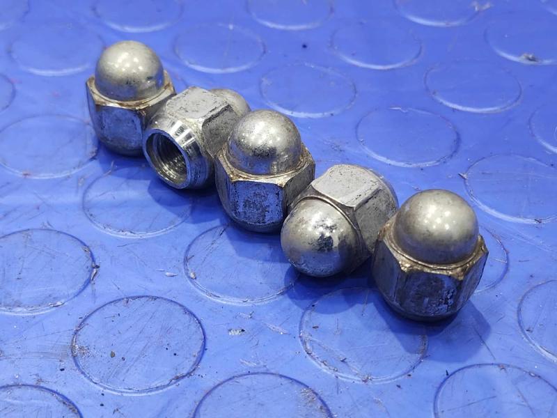 2018 Subaru Legacy Lug Nuts