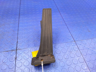 2016-2024 BMW 740i G11 G12 G70 G73 Accelerator Pedal Assembly OEM 35406889822