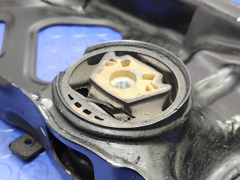 2013 Volkswagen Beetle Crossmember/Cradle/Undercarria
