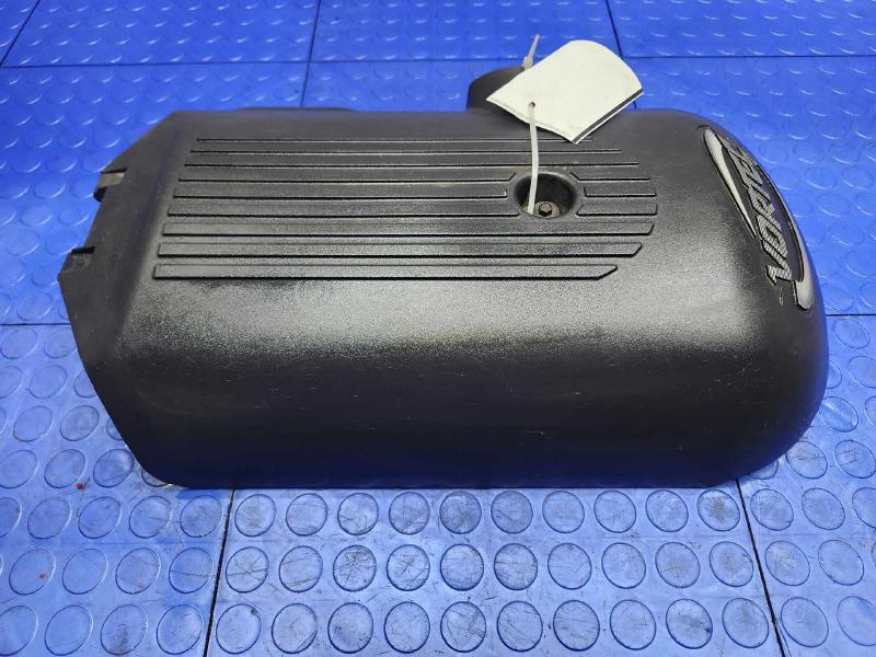 2005 Chevrolet Silverado 1500 Engine Cover