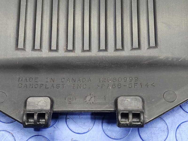 2005 Chevrolet Silverado 1500 Engine Cover