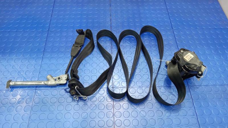 2013 Ford Focus Front Seat Belt
